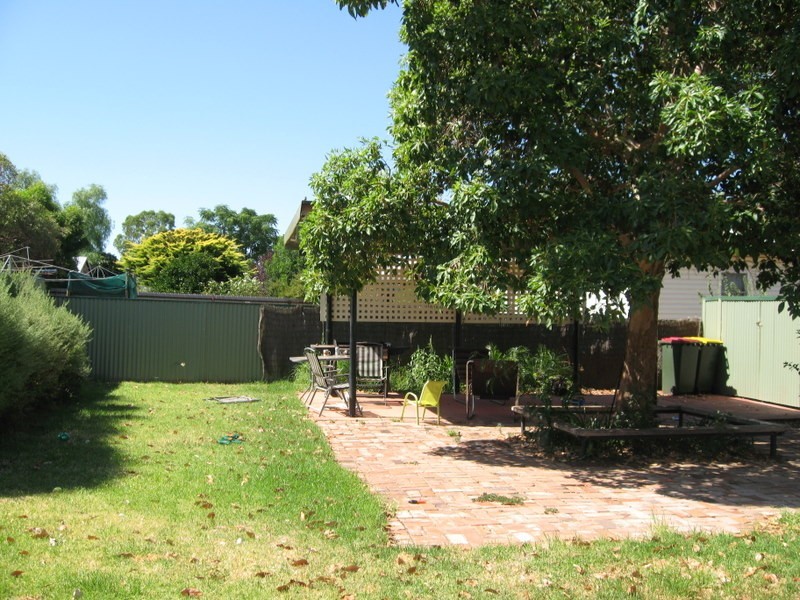 63 Boori Street, Peak Hill NSW 2869