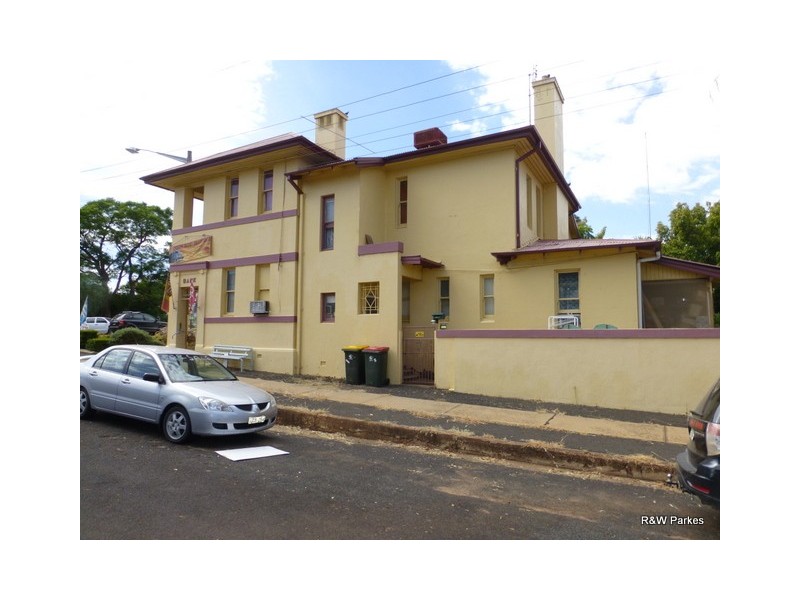 108 Caswell Street, Peak Hill NSW 2869