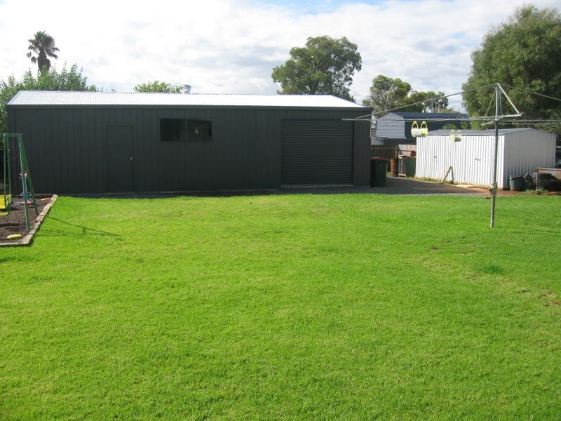 15 Lynch Street, Parkes NSW 2870