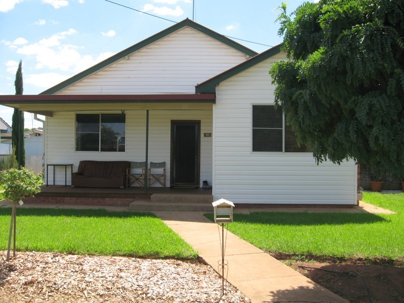 24 Junction Street, Parkes NSW 2870