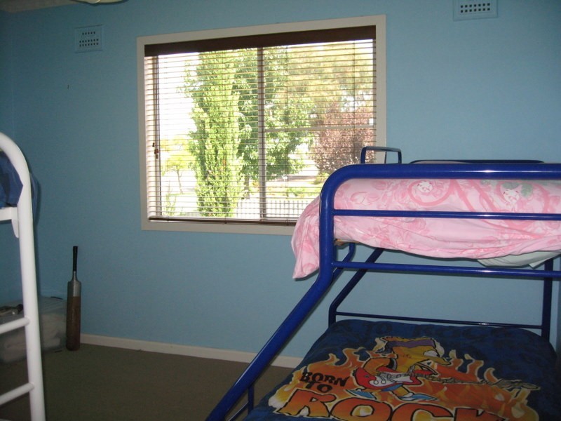 24 Junction Street, Parkes NSW 2870