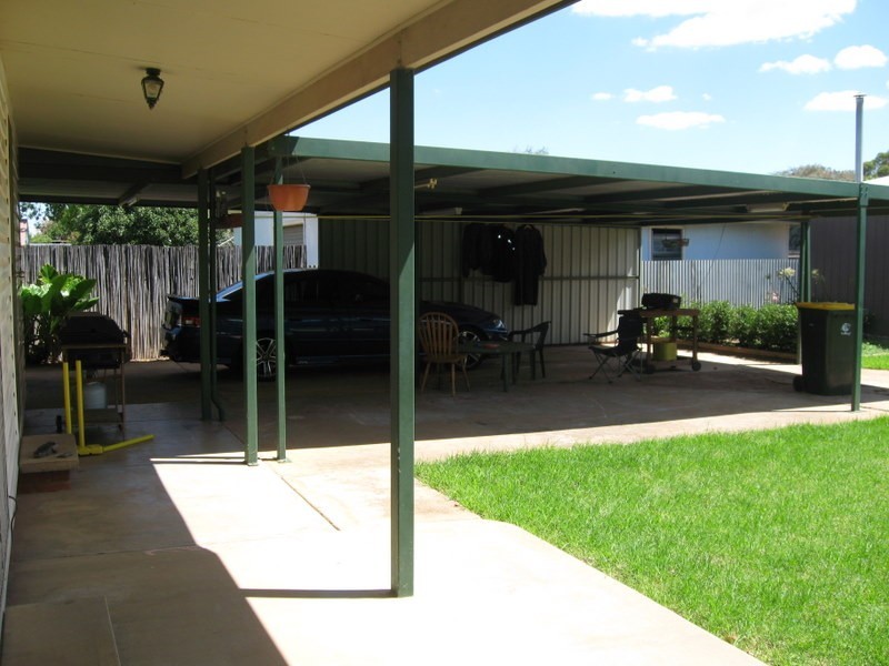 24 Junction Street, Parkes NSW 2870