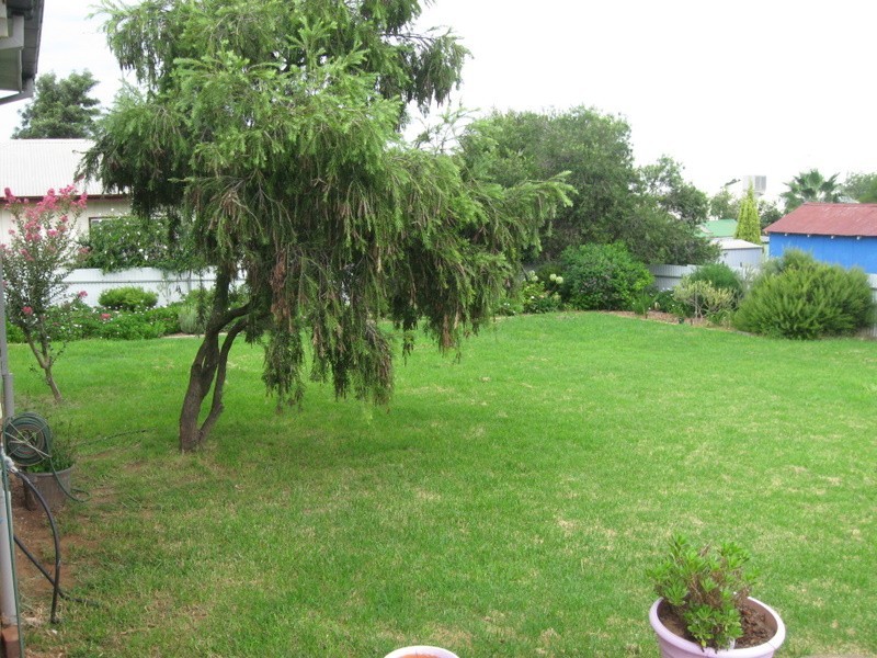 10 Alexandra Street, Parkes NSW 2870