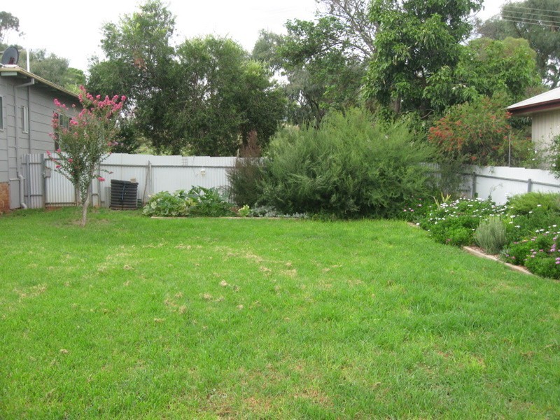 10 Alexandra Street, Parkes NSW 2870