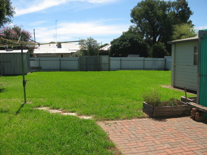 38 Close Street, Parkes NSW 2870
