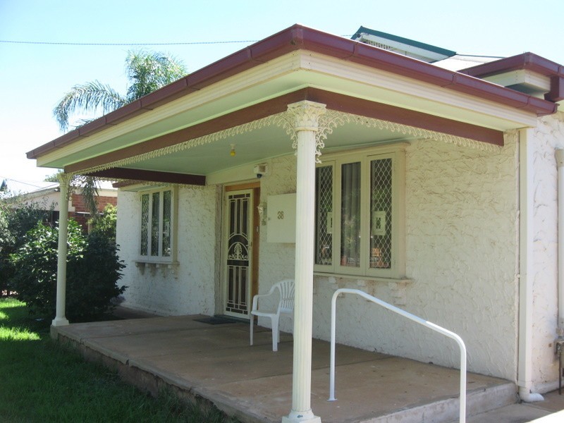 38 Close Street, Parkes NSW 2870