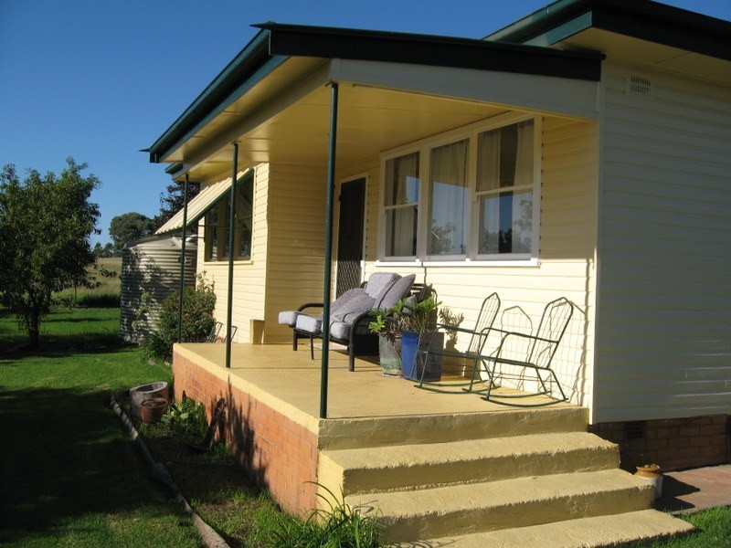 313 Lake Endeavour Road, Parkes NSW 2870