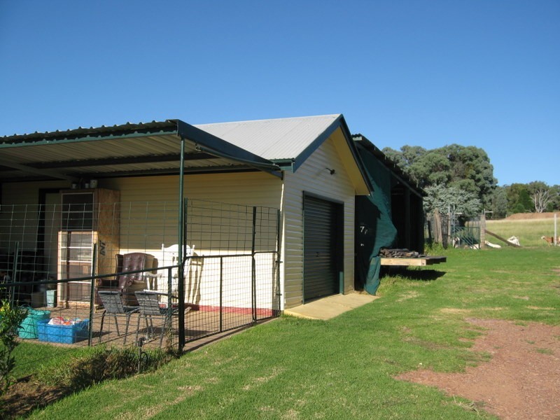 313 Lake Endeavour Road, Parkes NSW 2870