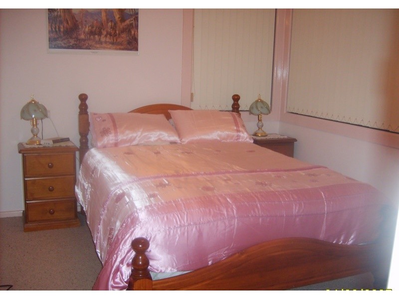 24 Waratah Street, Parkes NSW 2870