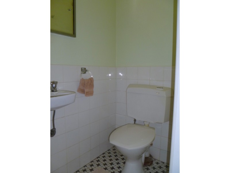 24 Waratah Street, Parkes NSW 2870