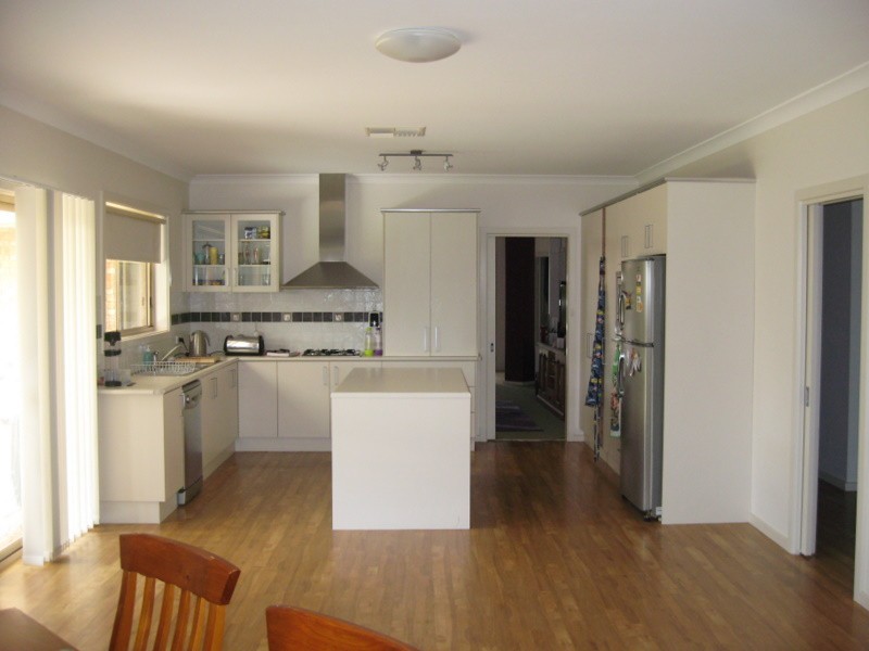4 Clancy Place, Parkes NSW 2870