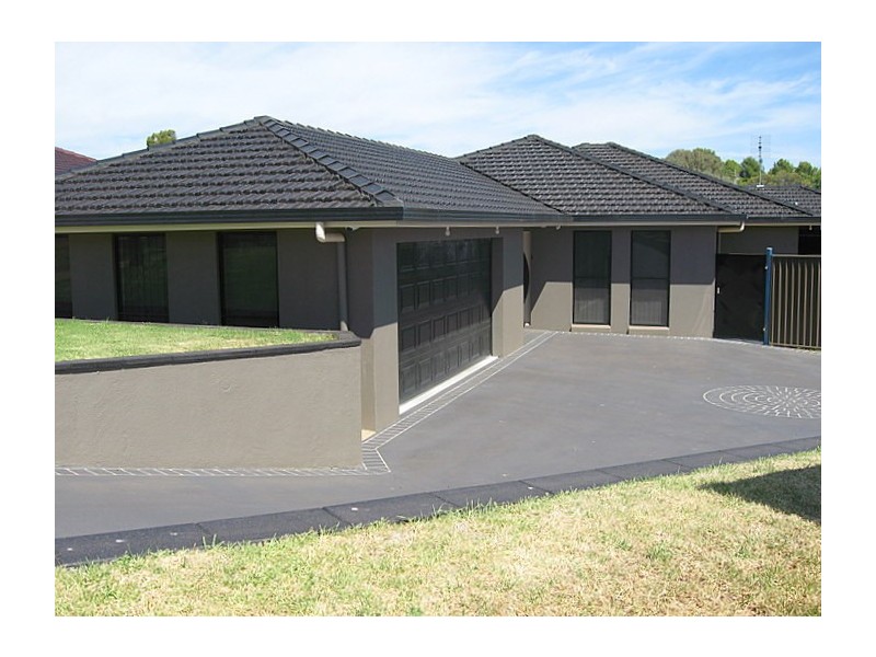 39 Glenburnie Close, Parkes NSW 2870
