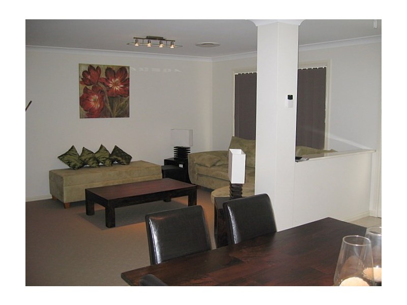 39 Glenburnie Close, Parkes NSW 2870