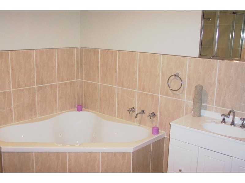 49 Forbes Road, Parkes NSW 2870
