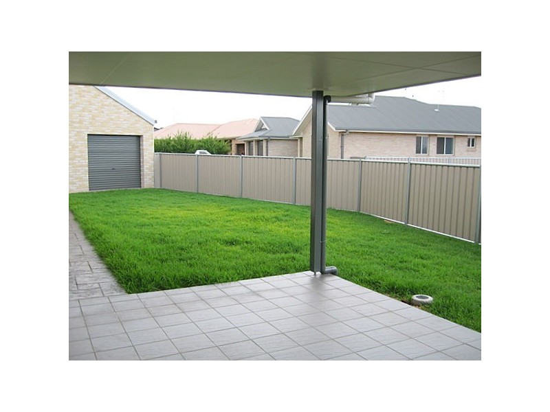33 Noonan Street, Parkes NSW 2870