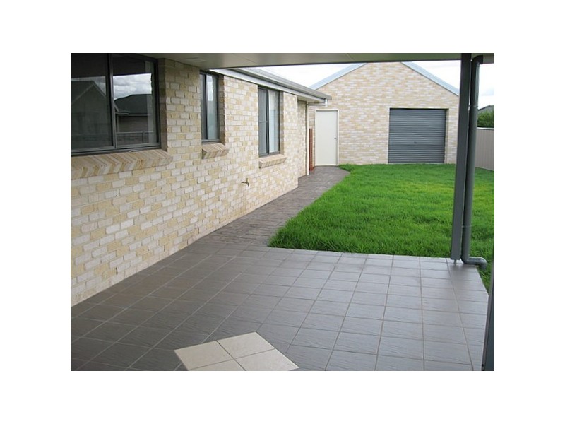 33 Noonan Street, Parkes NSW 2870