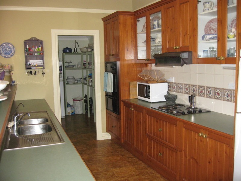 4 Thurlstone Street, Parkes NSW 2870