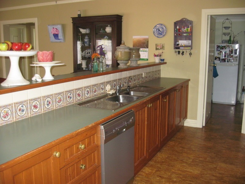 4 Thurlstone Street, Parkes NSW 2870