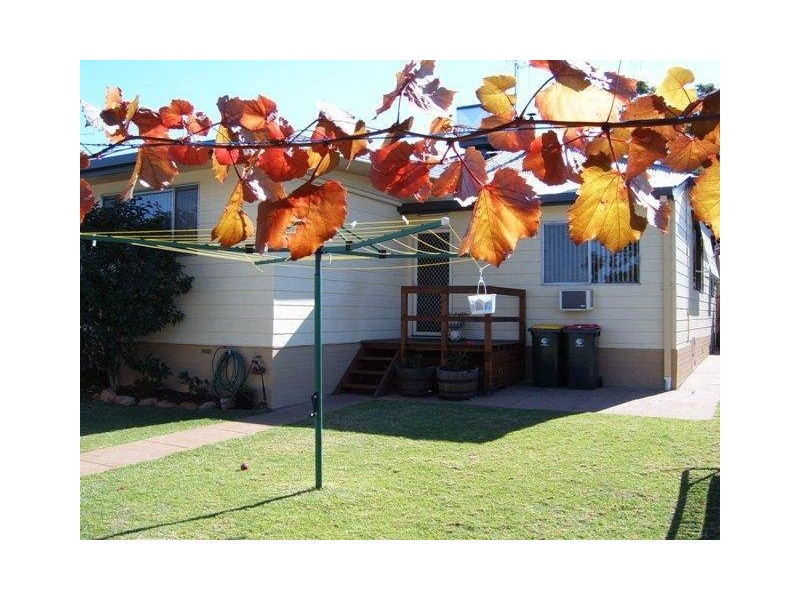 19 Mitchell Street, Parkes NSW 2870