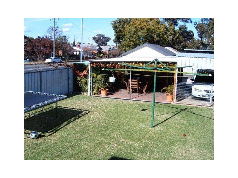 19 Mitchell Street, Parkes NSW 2870