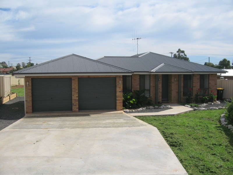 29 Alder Avenue, Parkes NSW 2870