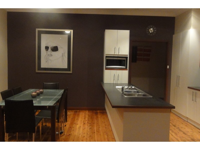 16 High Street, Parkes NSW 2870