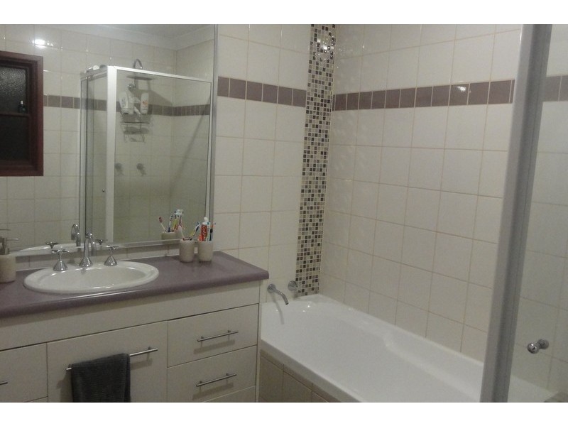 16 High Street, Parkes NSW 2870
