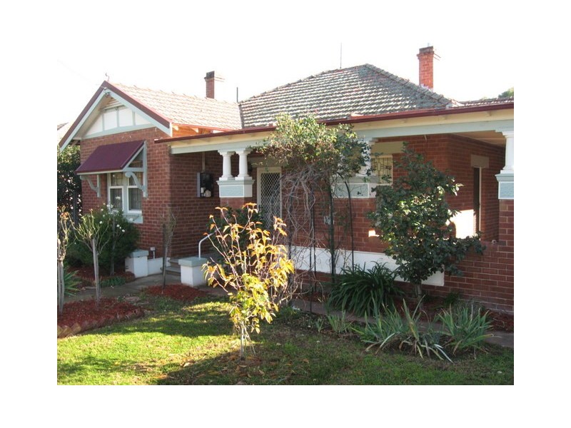 24 Victoria Street, Parkes NSW 2870