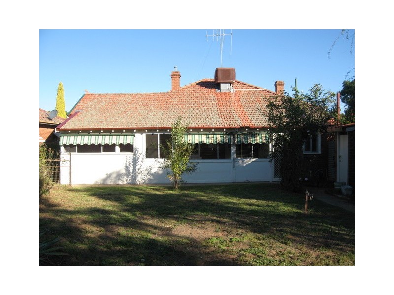 24 Victoria Street, Parkes NSW 2870