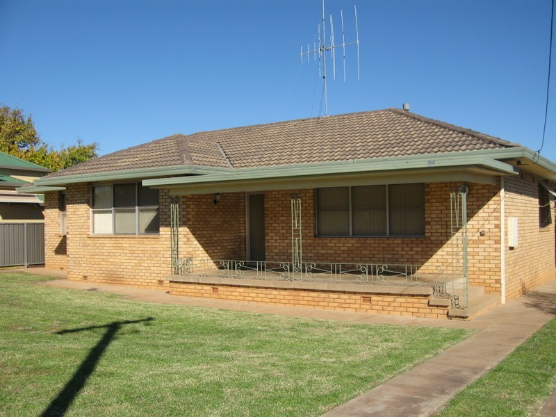 53 Dalton Street, Parkes NSW 2870