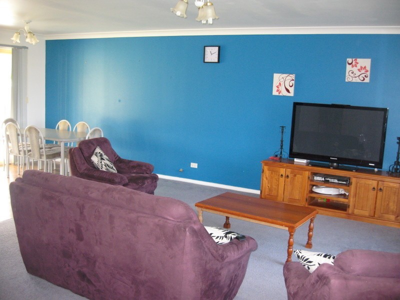 13 Ebelina Crescent, Parkes NSW 2870