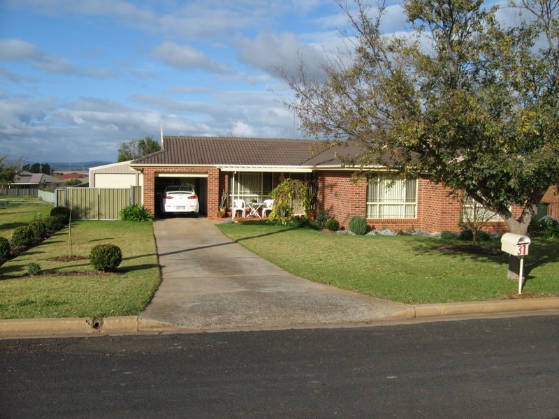 31 Danilenko Street, Parkes NSW 2870