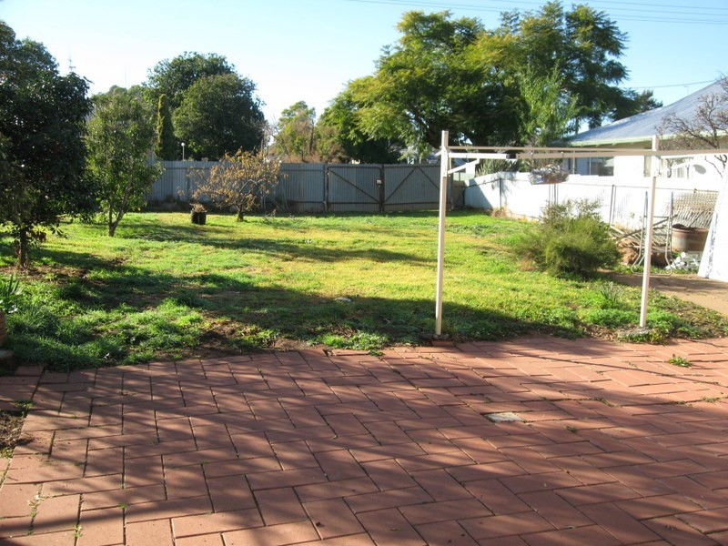 393 Clarinda Street, Parkes NSW 2870