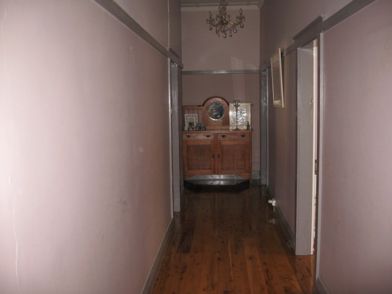 45 East Street, Parkes NSW 2870