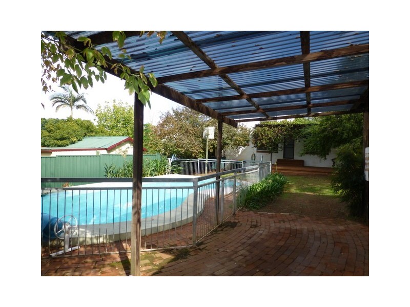45 East Street, Parkes NSW 2870