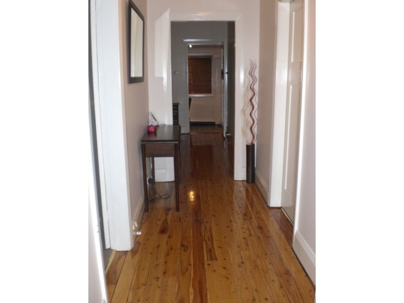 6 Thurlstone Street, Parkes NSW 2870