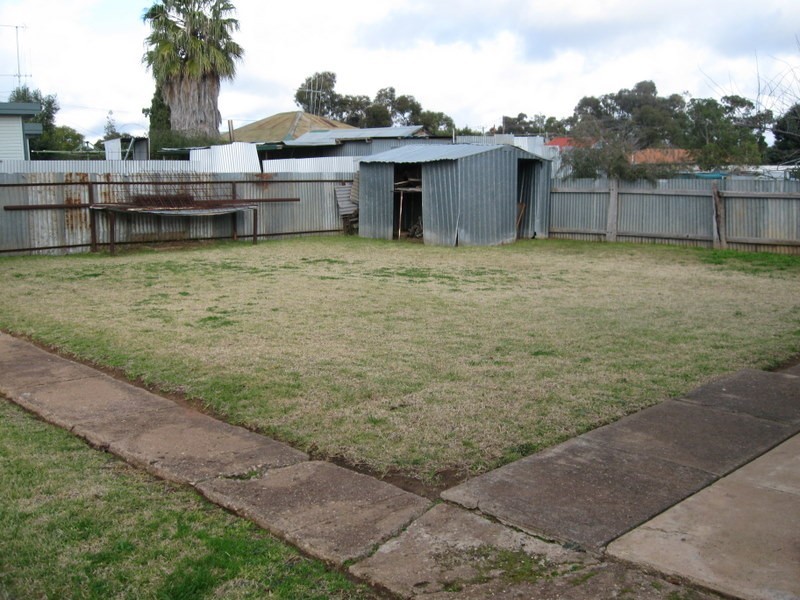 5 Callaghan Street, Parkes NSW 2870
