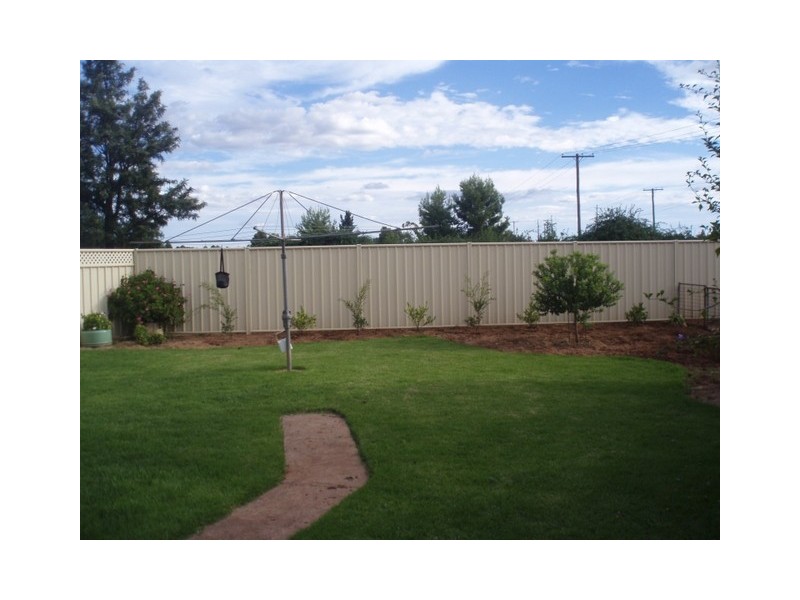 59 Coronation Avenue, Parkes NSW 2870