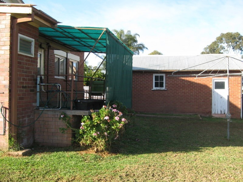 148 Caswell Street, Peak Hill NSW 2869