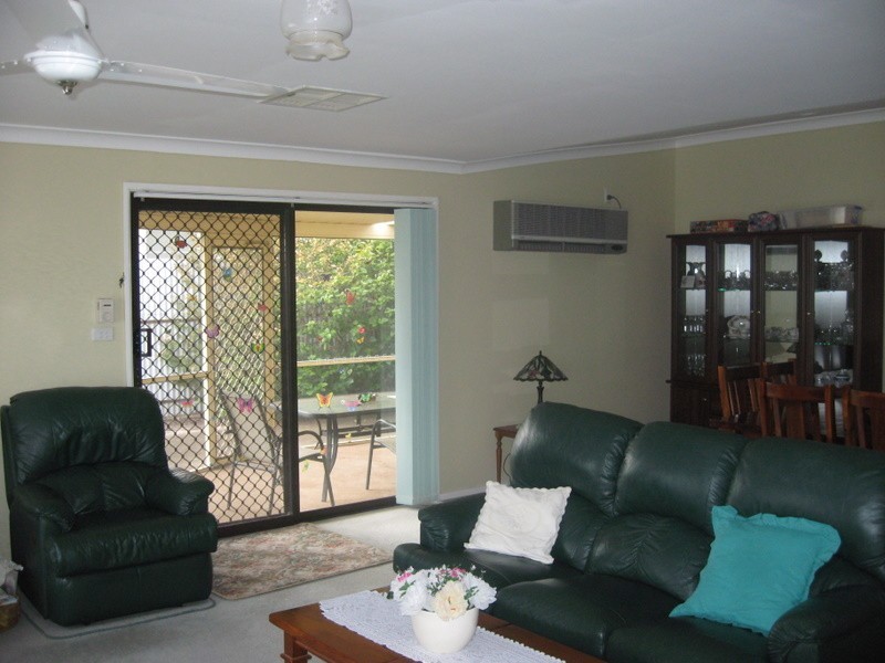 28 Mingelo Street, Peak Hill NSW 2869