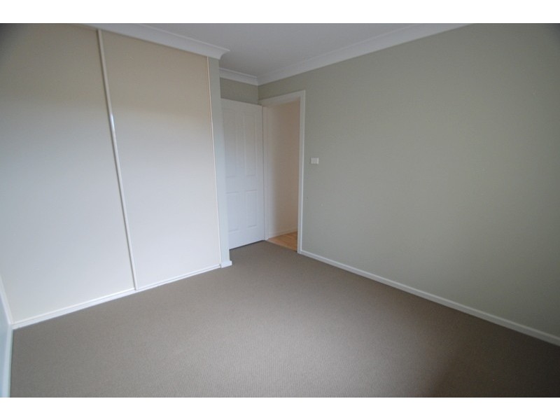 12 Noonan Street, Parkes NSW 2870
