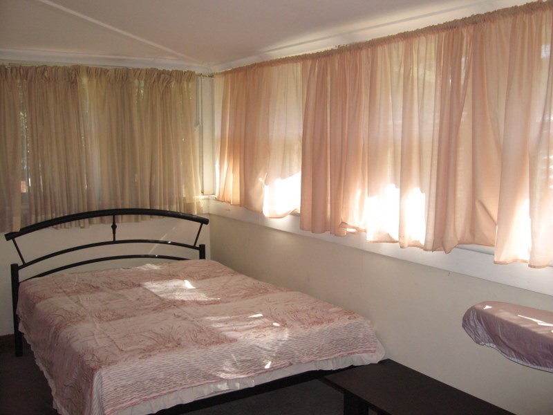 2 Phillips Street, Parkes NSW 2870