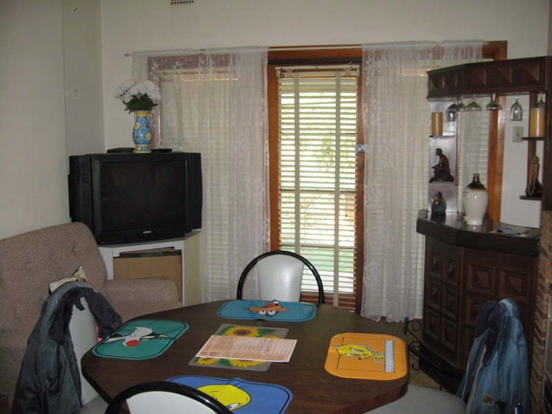 2 Phillips Street, Parkes NSW 2870