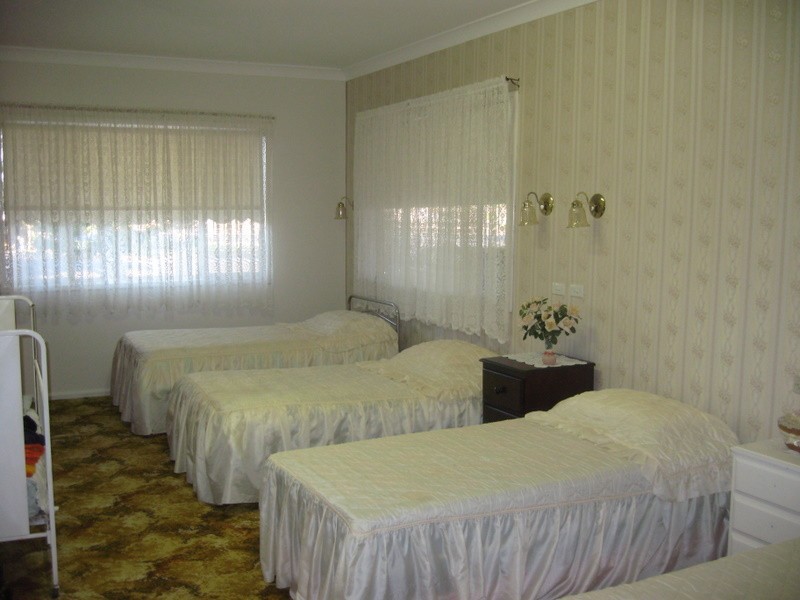 8 Junction Street, Parkes NSW 2870