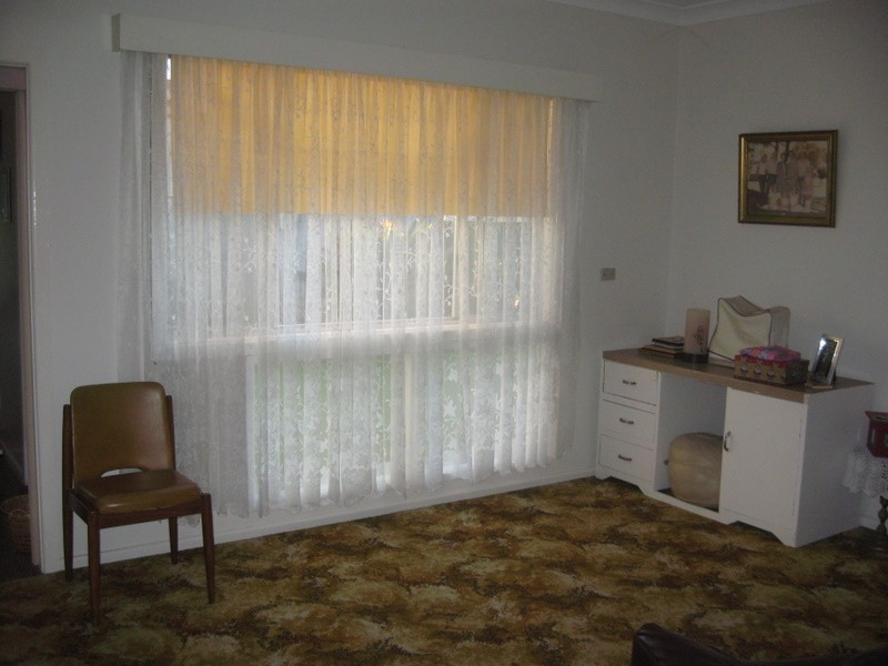 8 Junction Street, Parkes NSW 2870