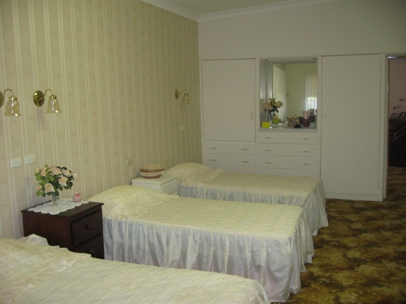 8 Junction Street, Parkes NSW 2870