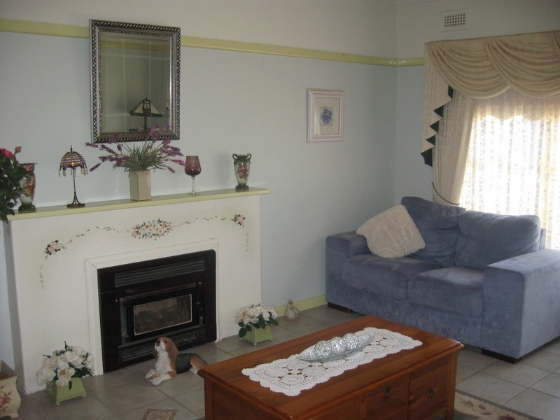 12  Hume Street, Parkes NSW 2870