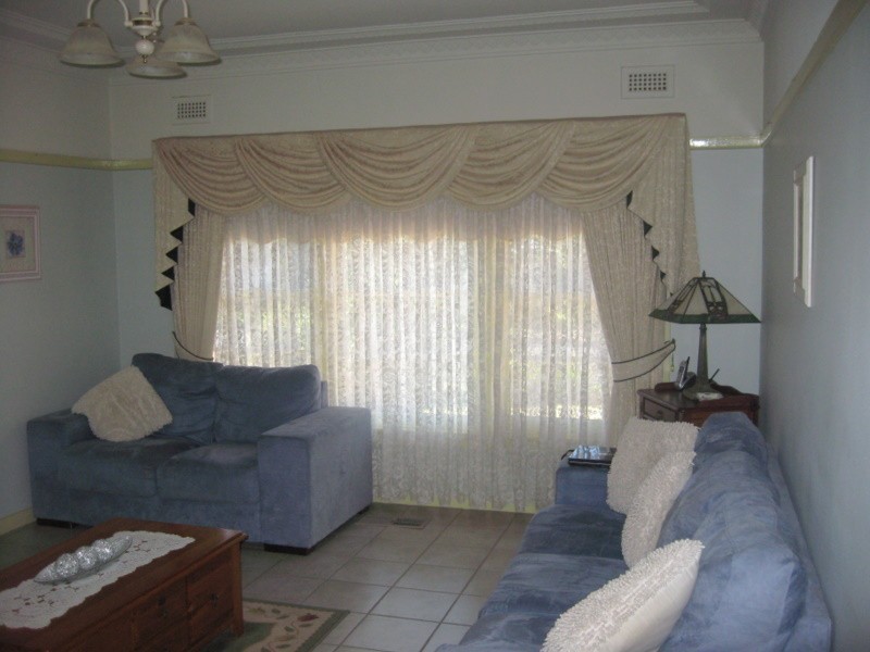 12  Hume Street, Parkes NSW 2870