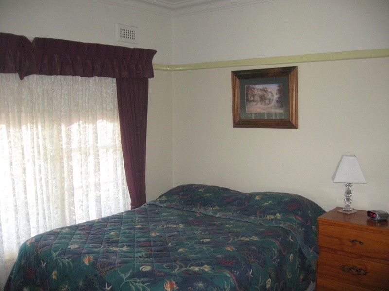12  Hume Street, Parkes NSW 2870