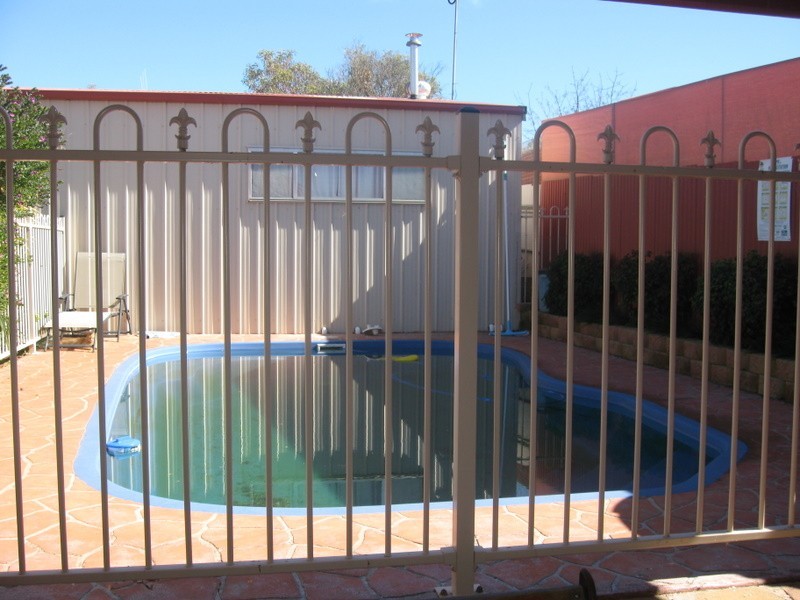 12  Hume Street, Parkes NSW 2870